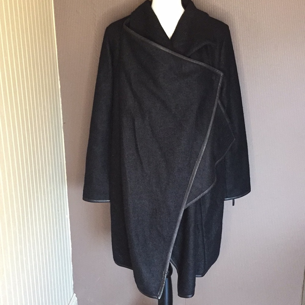 Stella carakasi‎ black wool trench  jacket trimmed in leather size small